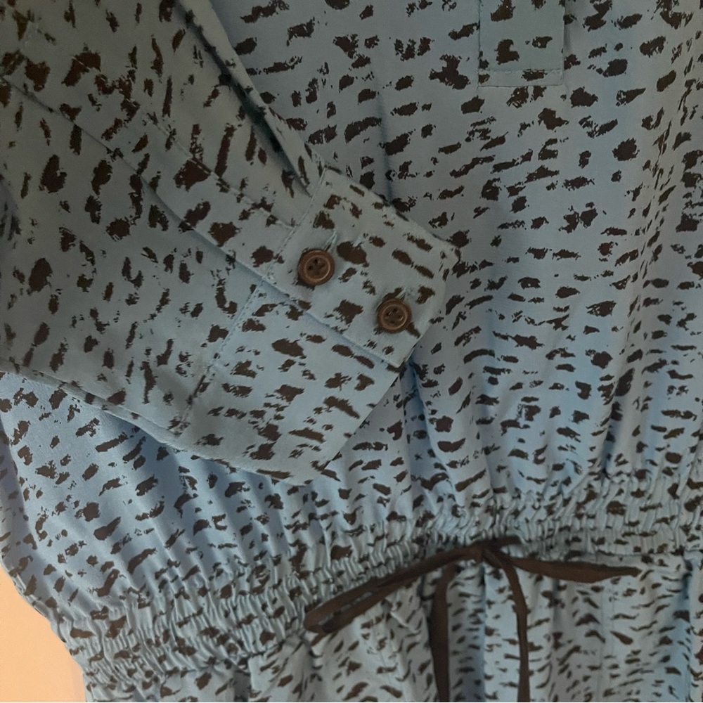 Robert Rodriguez Blue Mini Dress with Long Sleeve Cuffed Sleeves and V-Neck - Picture 7 of 11
